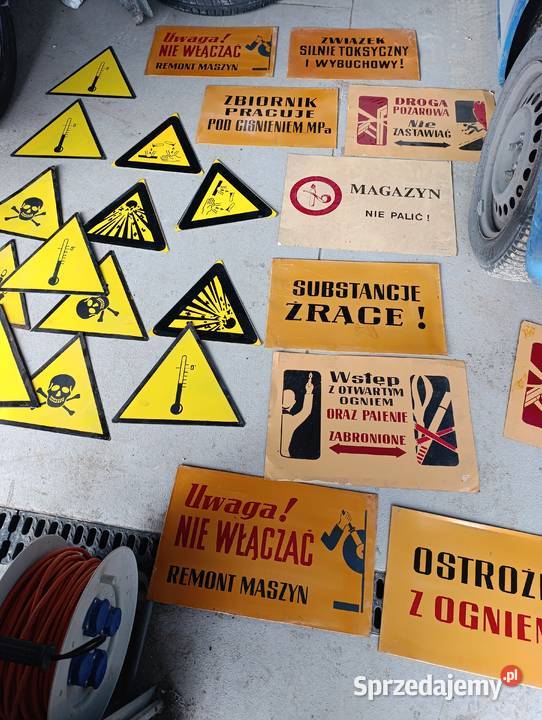 Tablice ostrzegawcze informacyjne PRL Dębica