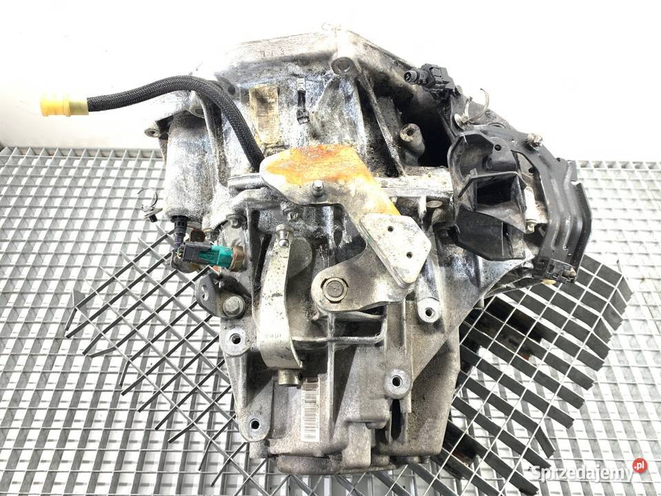 SKRZYNIA BIEGÓW DACIA DUSTER TL4B361 15 116