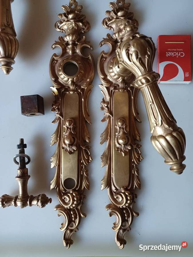 Pałacowy komplet klamek I szyldów z domykówką Poznań