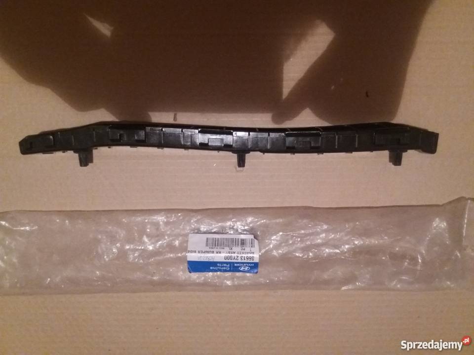 Slizg mocowanie lewe tył Hyundai ix35 Części samochodowe Szczecin