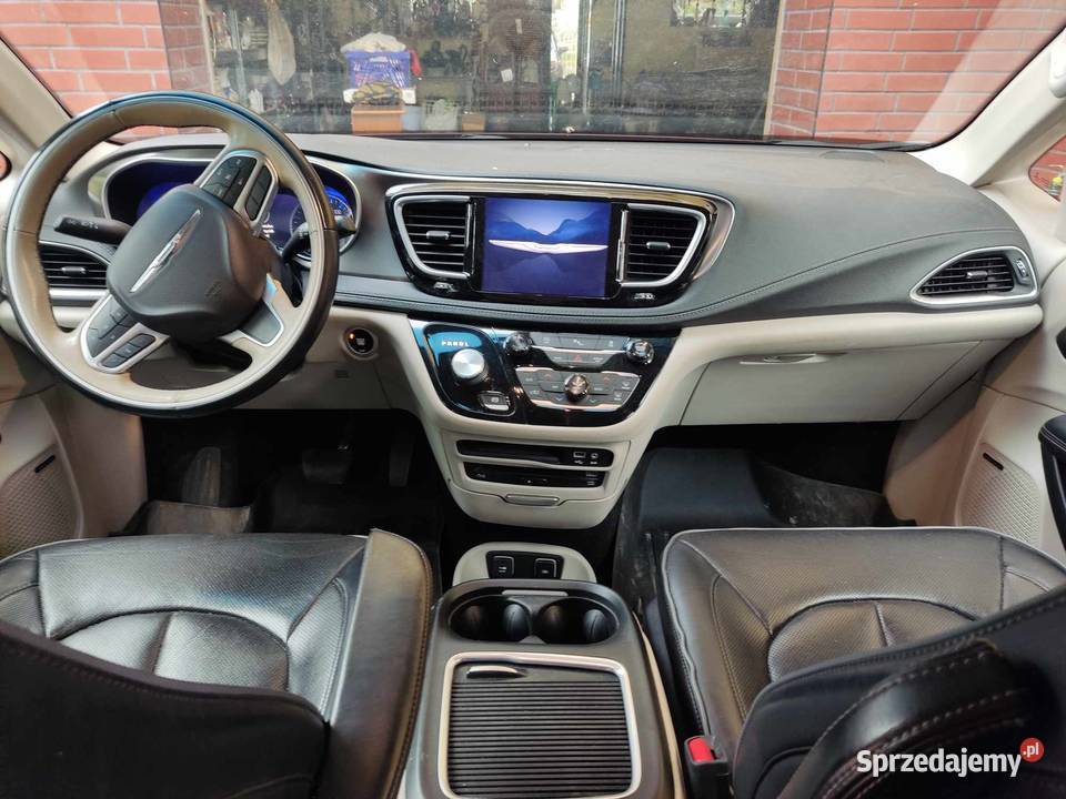 chrysler pacifica 2018 bezwypadkowy Gorzów Wielkopolski