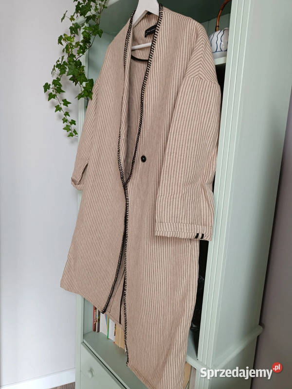 Beżowy lniany płaszcz jesienny w paseczki Zara Rozmiar 38(M) wielkopolskie Oborniki sprzedam