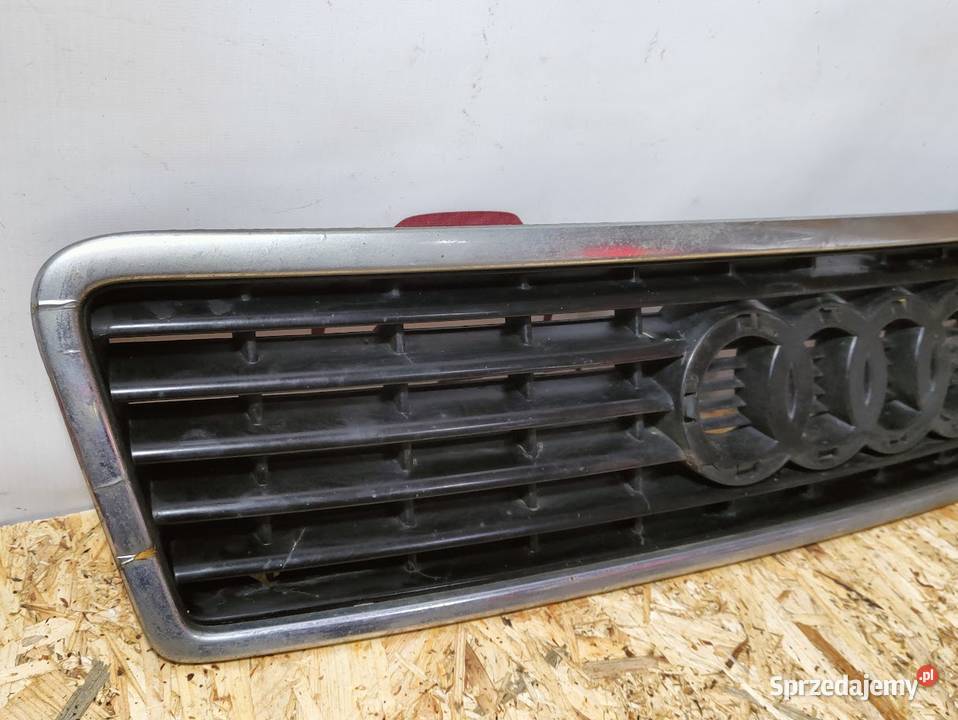 Grill Atrapa Audi A8 D2 Lift 2001 Uszkodzony Pleszew sprzedam