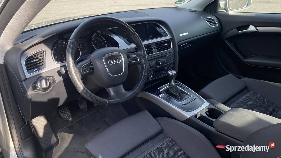 AUDI A5 Coupe 18 benzyna 2010 219 zadbane Przemyśl