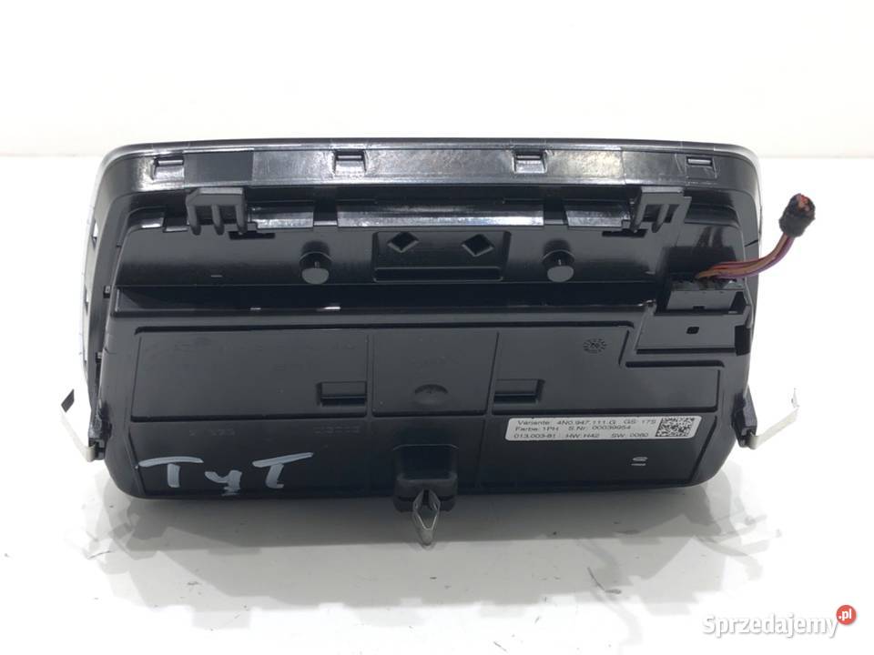 LAMPA SUFITOWA TYŁ AUDI A8 D5 4N0947111G sprzedam