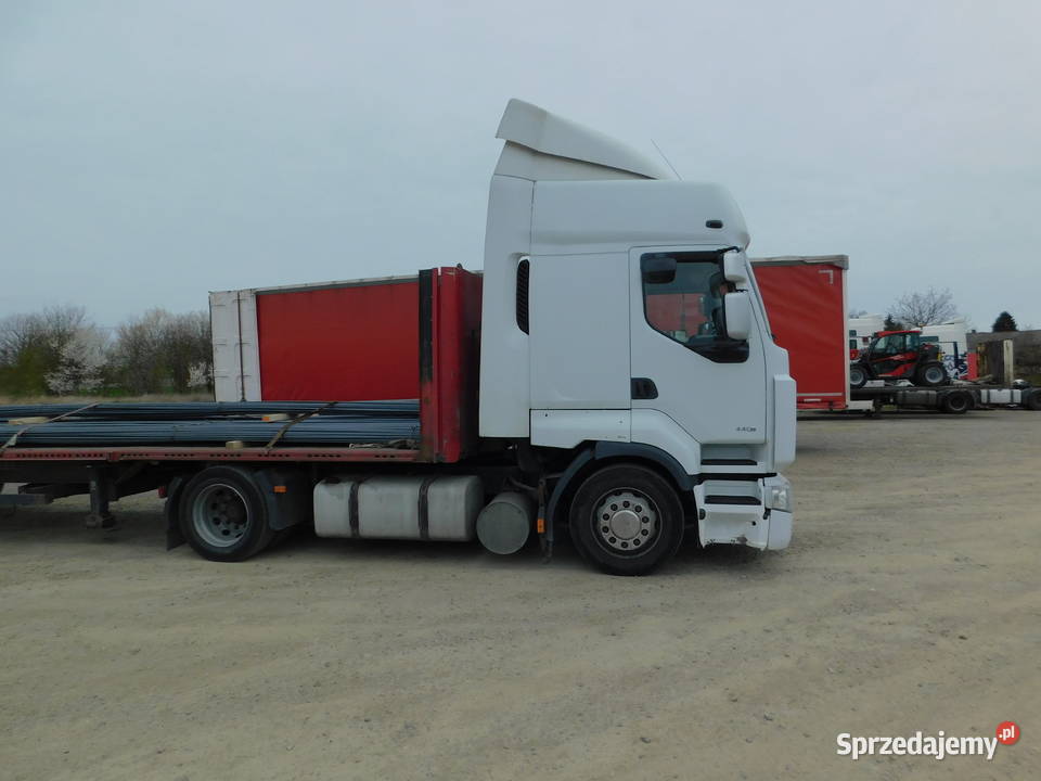 Syndyk sprzeda ciągnik samochodowy Renault sprzedam