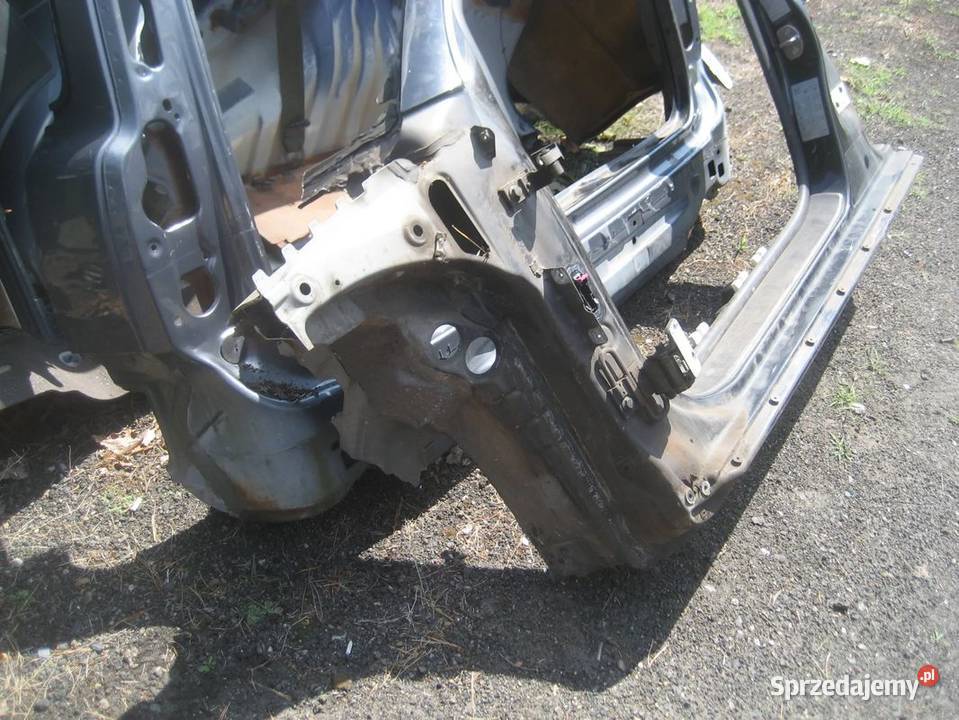 audi a4 b6 0205r małysz próg słupek prawy lewy osobowe Rakoniewice sprzedam