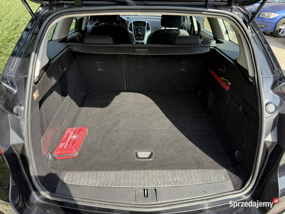 Opel Astra tanie rodzinne kombi J 20092019 sprzedam