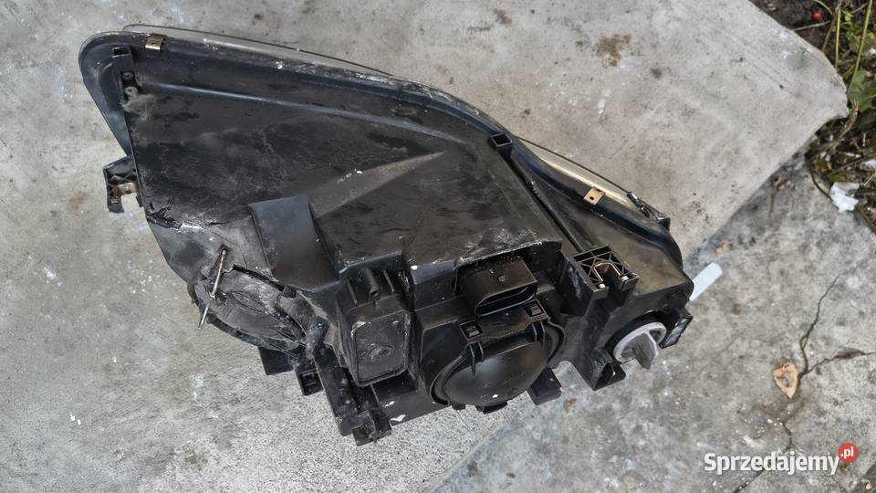 Audi A4 B7 Lewa Lampa przód Ostrowiec Świętokrzyski
