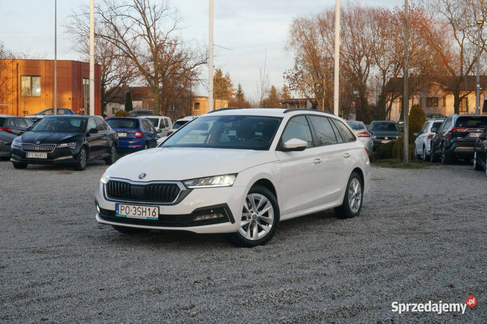 koda Octavia 15 TSI 150 Ambition Salon Polska światła do jazdy dziennej sprzedam