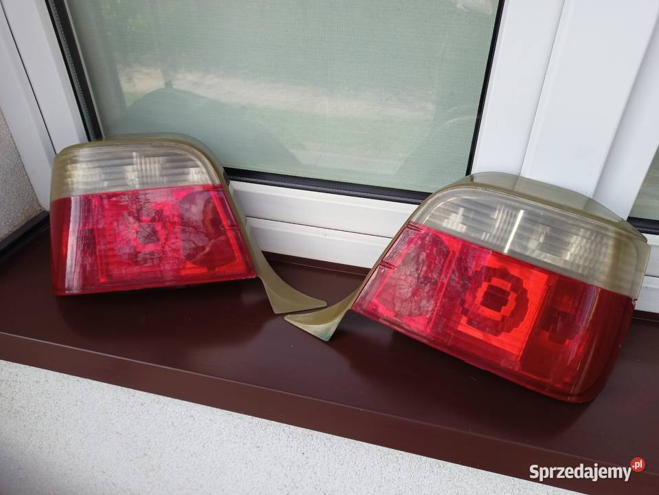 BMW E36 Touring kombi lampy tył tylne komplet Sieradz