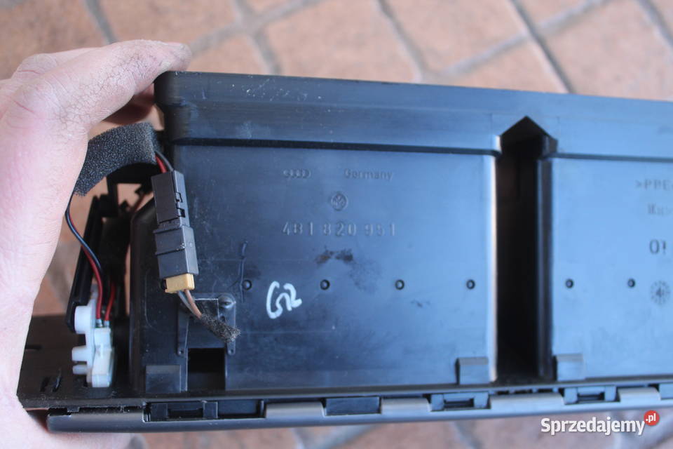 KRATKA NAWIEWU ŚRODKOWA AUDI A6 C5 4B1820951 osobowe wielkopolskie