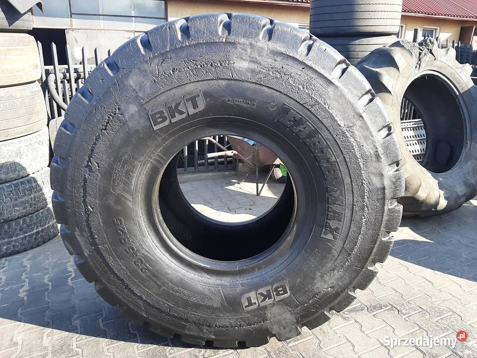 Opona używana przemysłowa 235R25 BKT EARTH 2800 25cale Do maszyn budowlanych