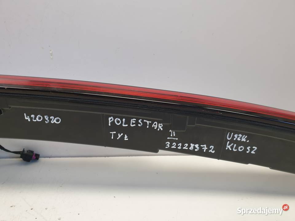 Polestar II TYLNA LAMPA BELNDA LISTWA 32228372 osobowe Rudka