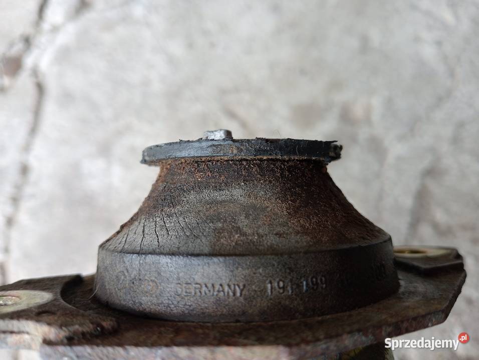 Poduszka silnika golf 2 oryginał Biadki