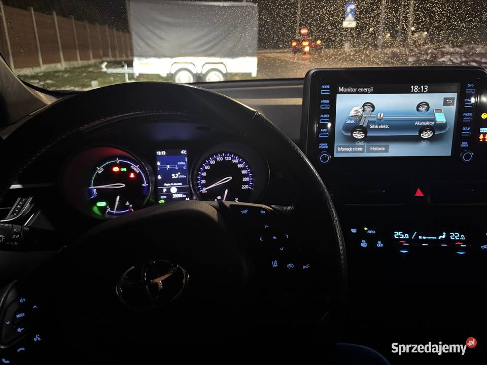 Toyota CHR Hybrid 2021 początku u nas C-HR małopolskie Tarnów