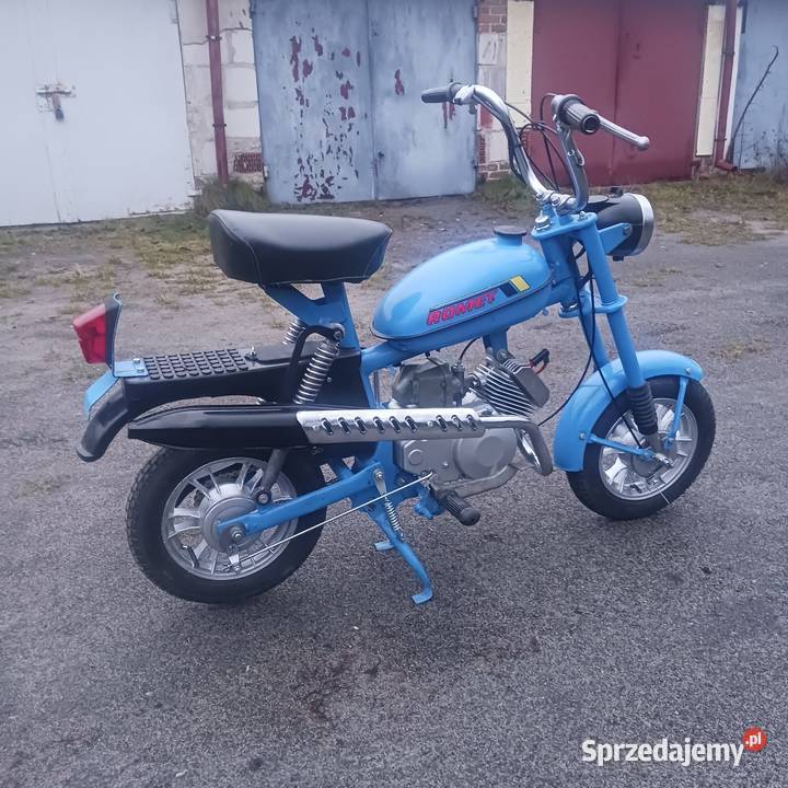 Sprzedam motorynkę Rok produkcji 1988 Poniatowa sprzedam
