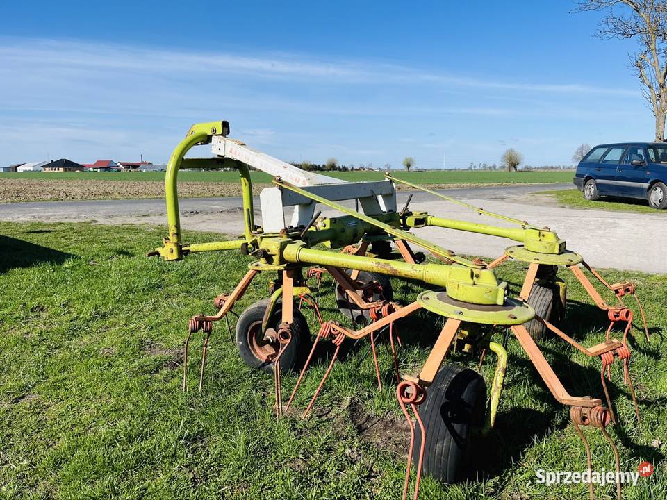 Przetrząsarka Claas w 450 s przewracarka do Zgrabiarki i przetrząsacze Chwałkowo