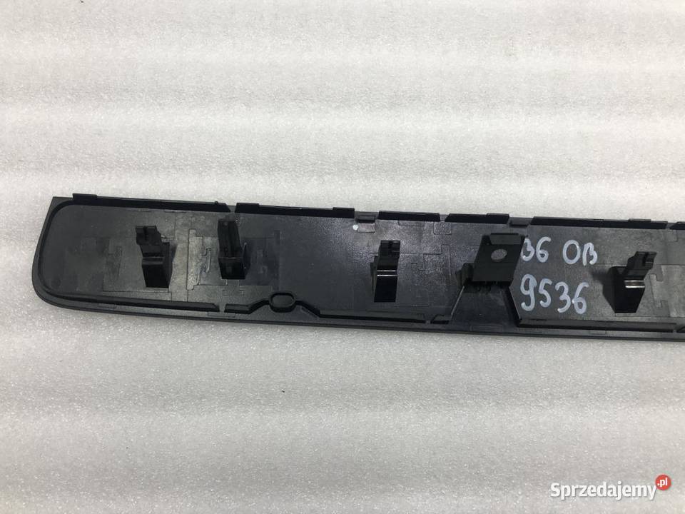LISTWA OZDOBNA DESKI VW PASSAT B6 3C1857212AD osobowe sprzedam