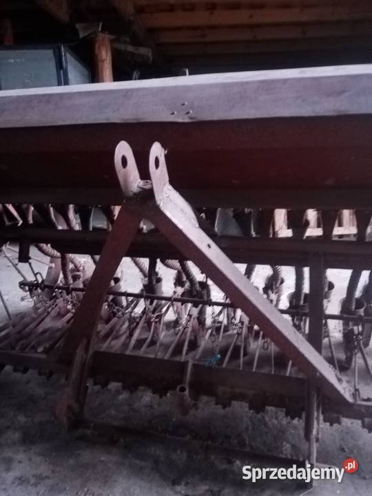 Siewnik konnyprzerobiony do ciągnika nieuszkodzony Wola Wiązowa