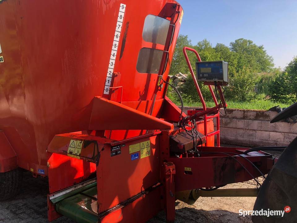 Paszowóz Trioliet Solomix 1800 Łyse