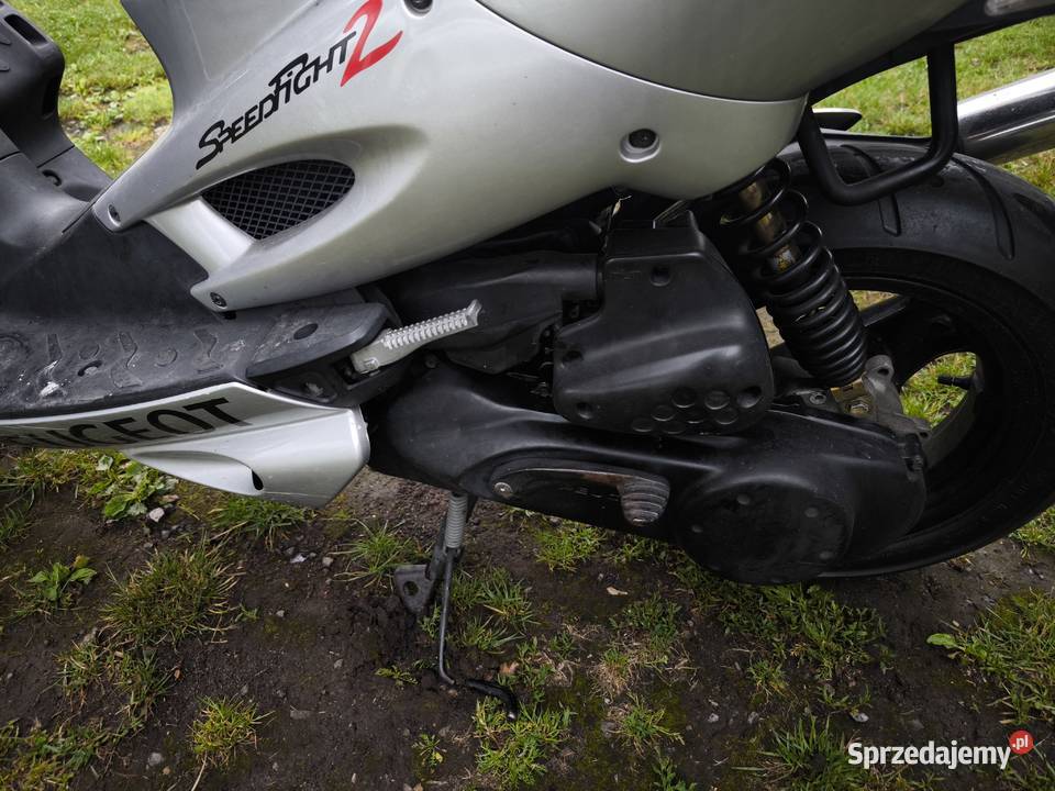 SkuterPeugeot streetFight 2 50
