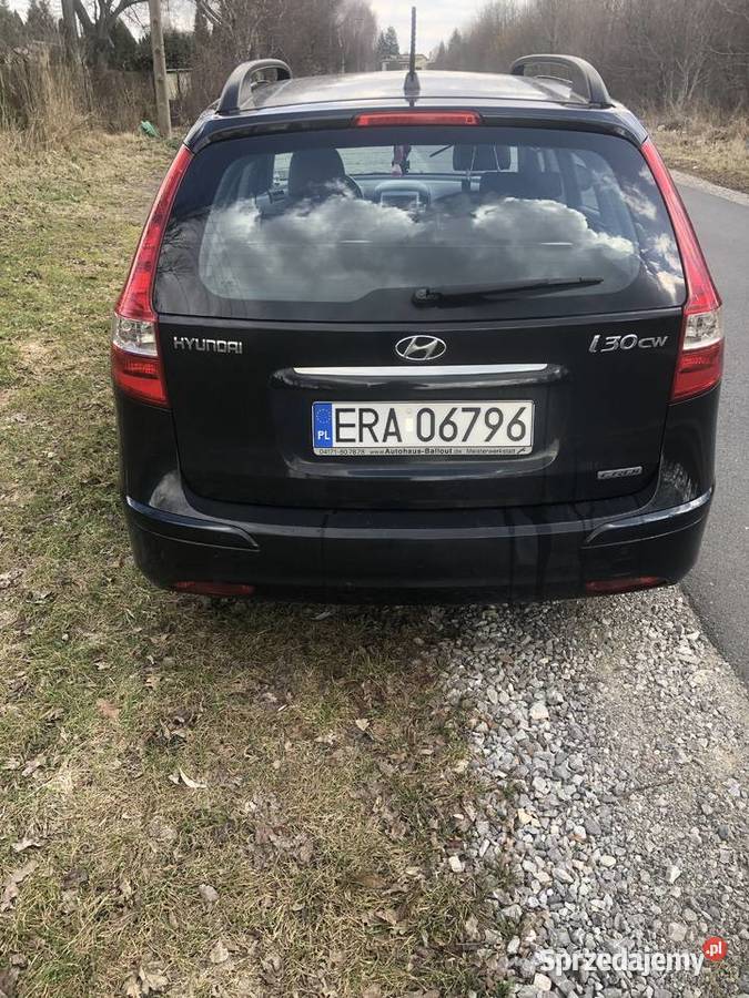 Sprzedam Hyundaia i 30 uszkodzony Radomsko sprzedam