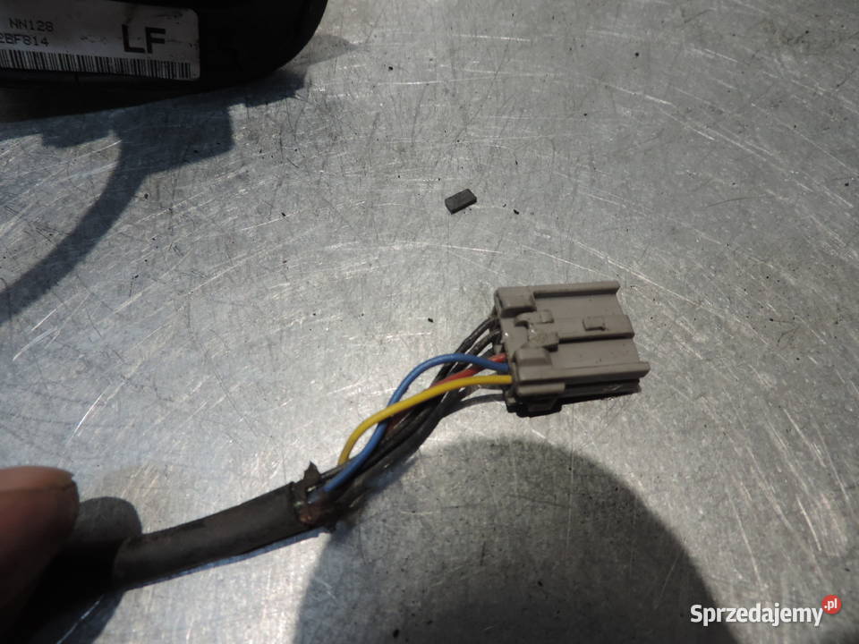 NISSAN MICRA K11 LUSTERKO LEWE 5PIN KLO Nowy Sącz sprzedam