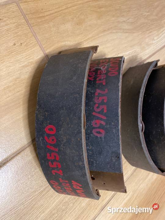 Szczęki hamulcowe do osi 25560 okładziny Scudo