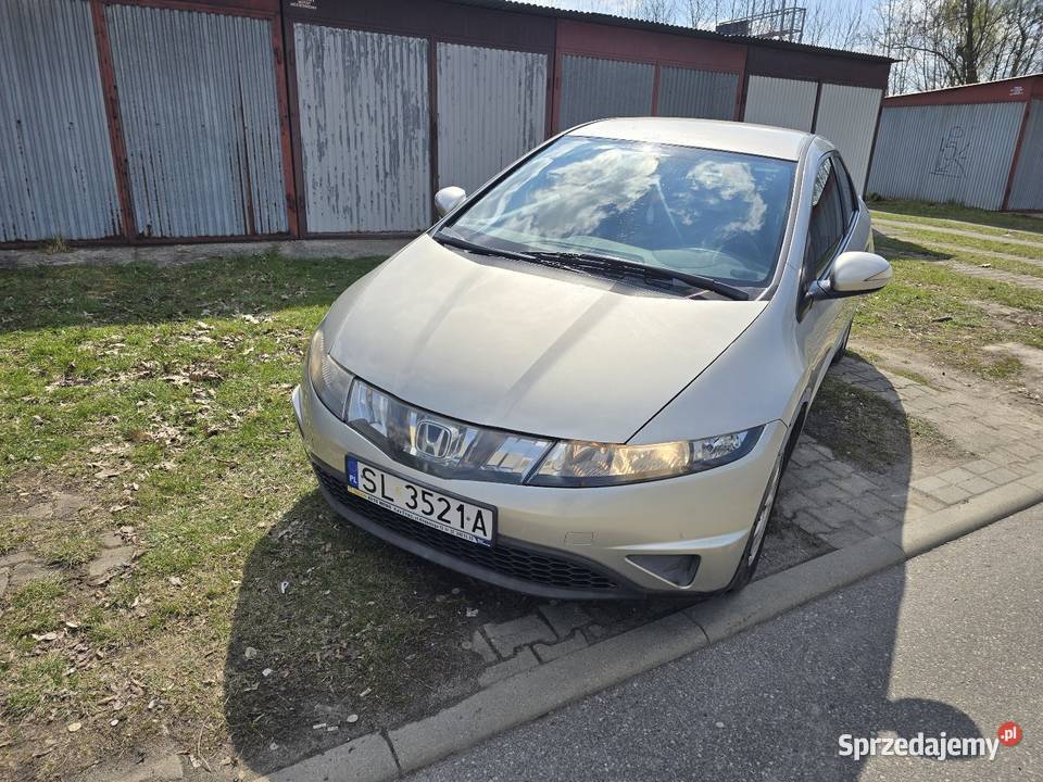 Niezawodna Honda Civic I właściciel Orzech