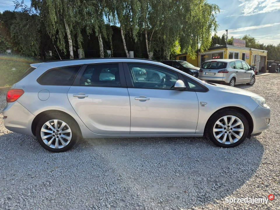 Opel Astra Cosmo Grzane fotele140 J 20092019 Astra sprzedam