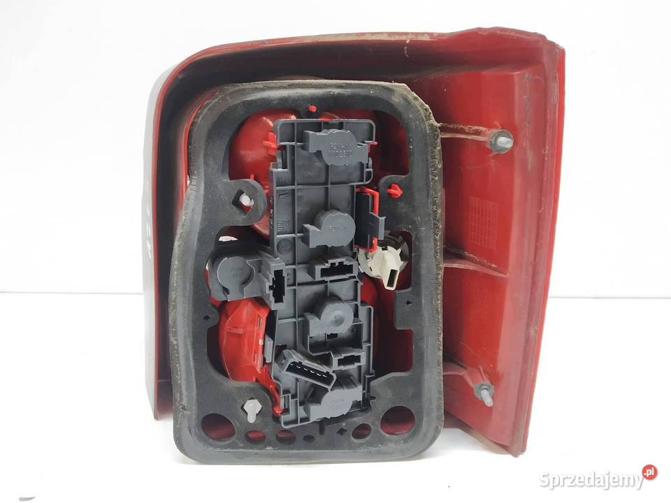 LAMPA TYŁ LEWA KOMBI LIFT VW Volkswagen Passat V