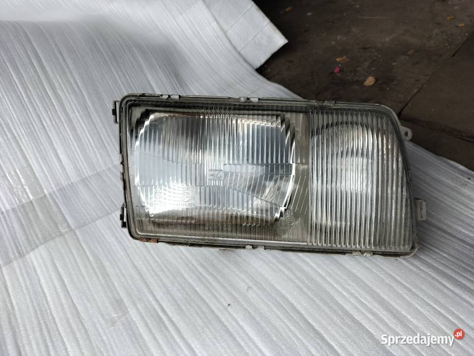 LAMPA PRZEDNIA MERCEDES BENZ W126 1079 PRAWA Rok produkcji 1900 Kamień-Kolonia sprzedam
