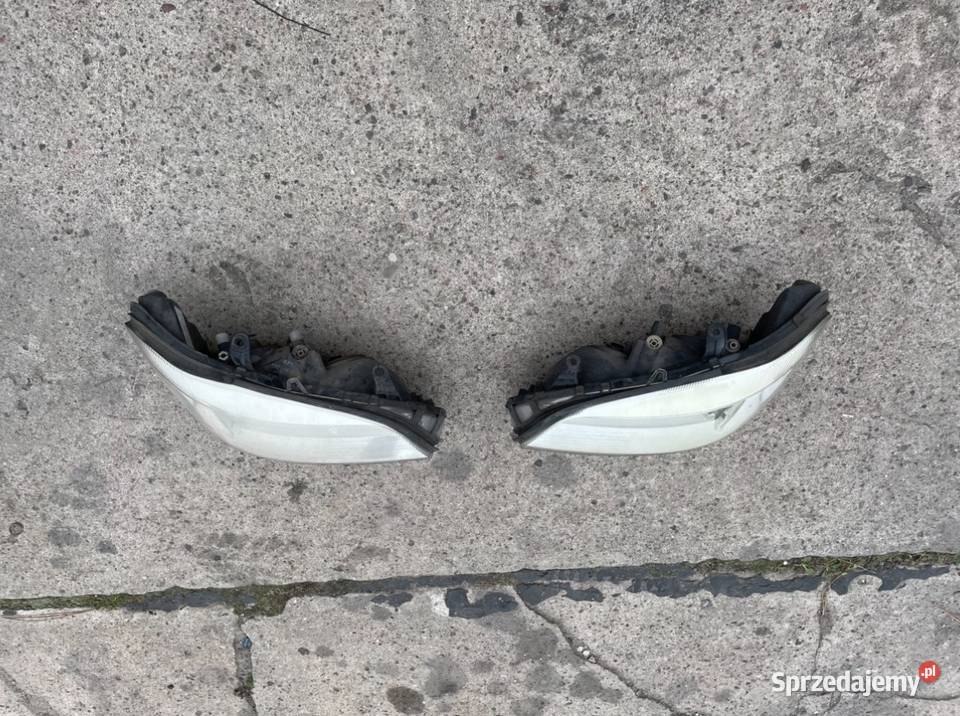 Lampa reflektor przód Opel zafira a Szczecin