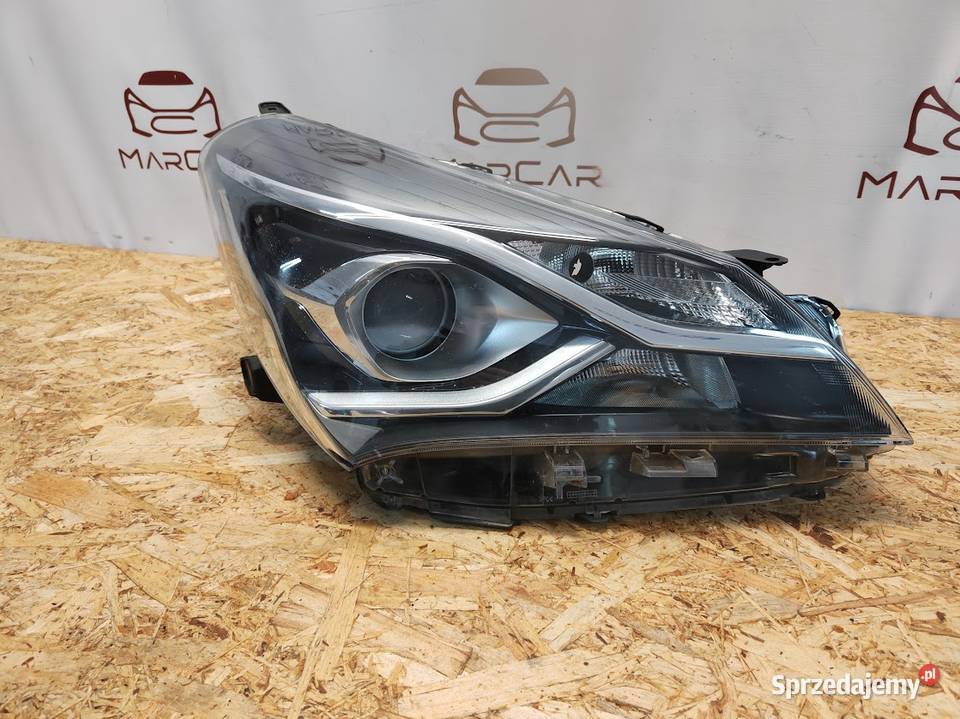 Lampa Prawy Przód Toyota Yaris III Lift wielkopolskie Pleszew