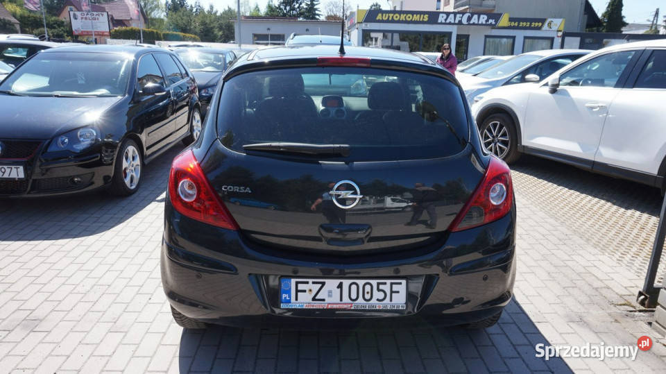 Opel Corsa zarejestrowany ubezpieczony Gwarancja
