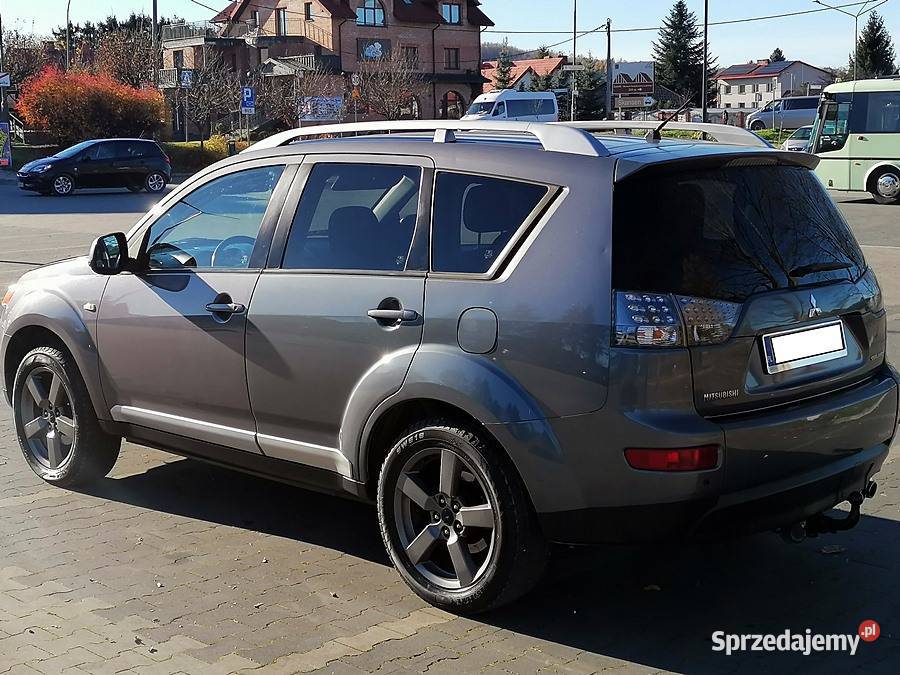 Mitsubishi Outlander II 7 osobowa 4x4 2008 diesel Sanok