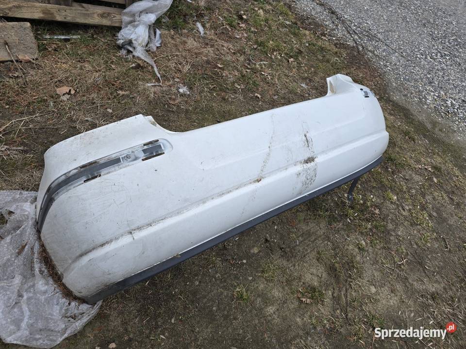 Zderzak przod Toyota Avensis t25 Rok produkcji 2008 Części samochodowe Brzesko sprzedam