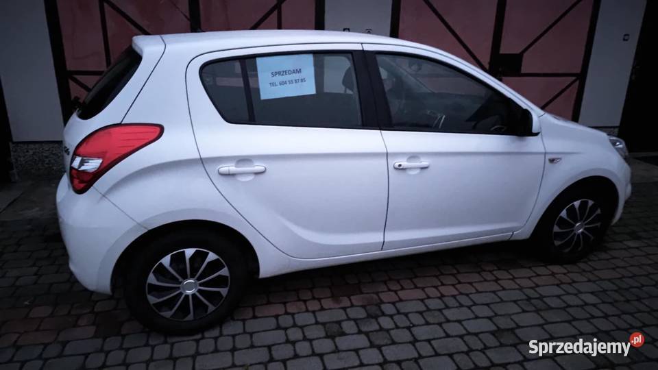 Hyundai i 20 201112 salon 57000 Rok produkcji 2011 Jelna sprzedam