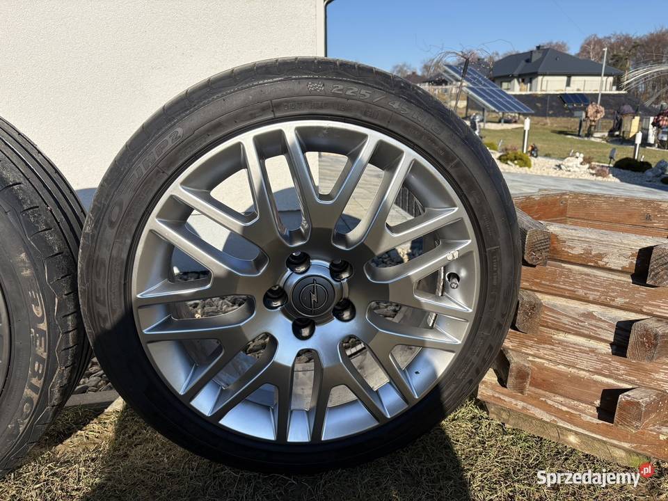 Koła Alufelgi 18 Opel GM 75J ET37 Opony Dębica aluminiowe