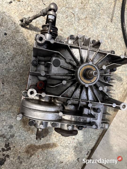 Skrzynia hydrostatyczna kosiarki Castel Garden Małkinia Górna