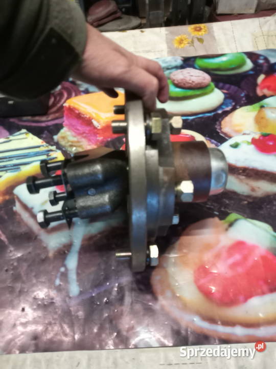 Piasta kompletna z czopem i łożyskami ursus 4011 małopolskie Kraków