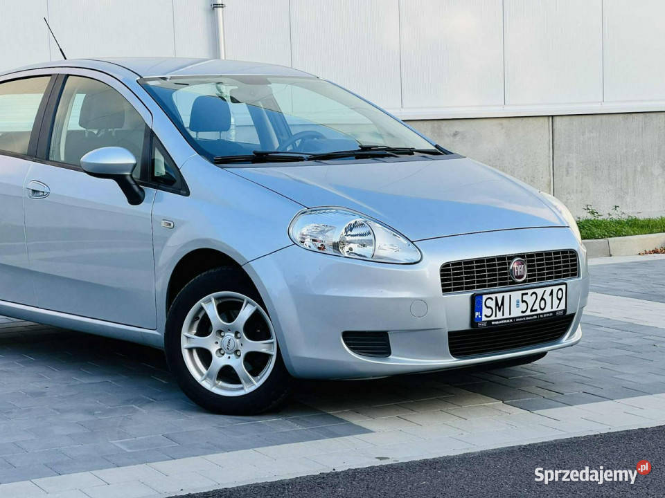 Fiat Grande Punto Fiat Grande Punto 14 Benzyna Rok produkcji 2008 Motoryzacja Mikołów