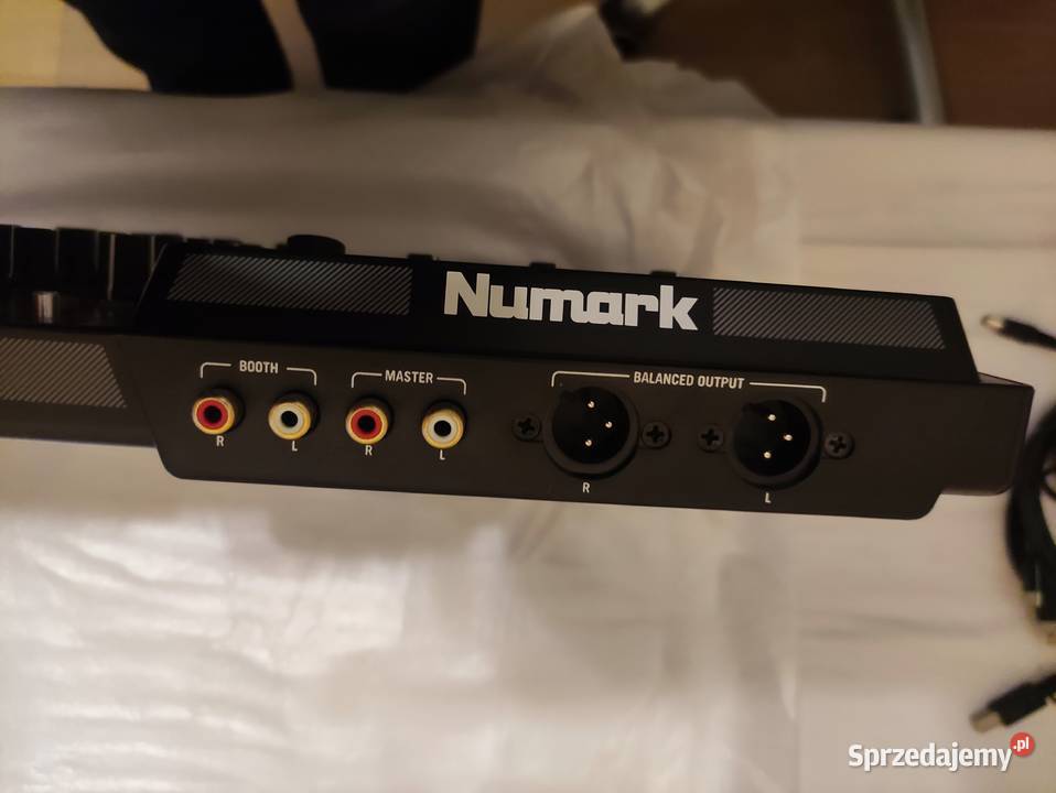 Numark NV II 2 DJ konsola kontroler 4 kanałowa Wieluń sprzedam