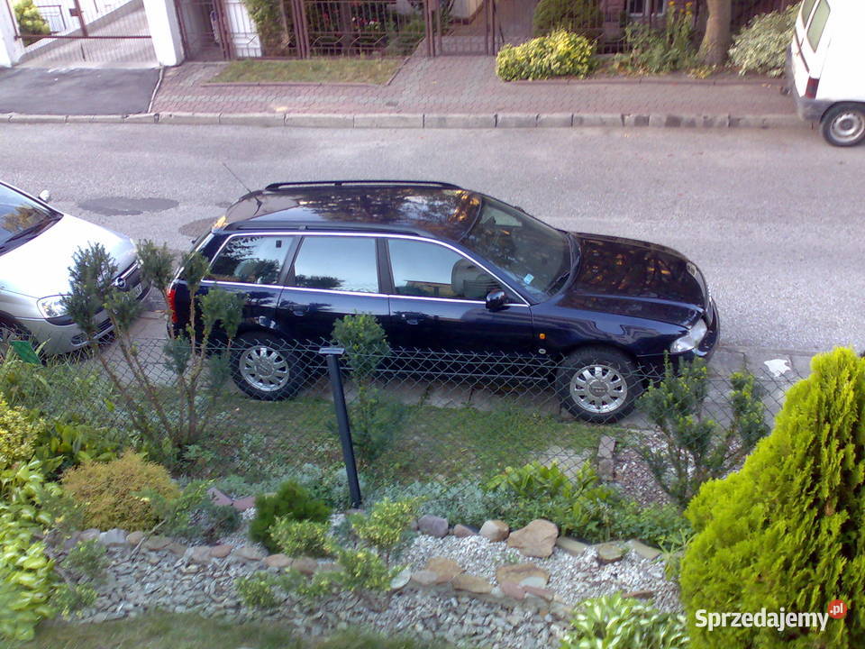 AUDI A4 16 MPI Bez rdzy FABRYCZNY LAKIER HAK Rok produkcji 1998 Lublin sprzedam