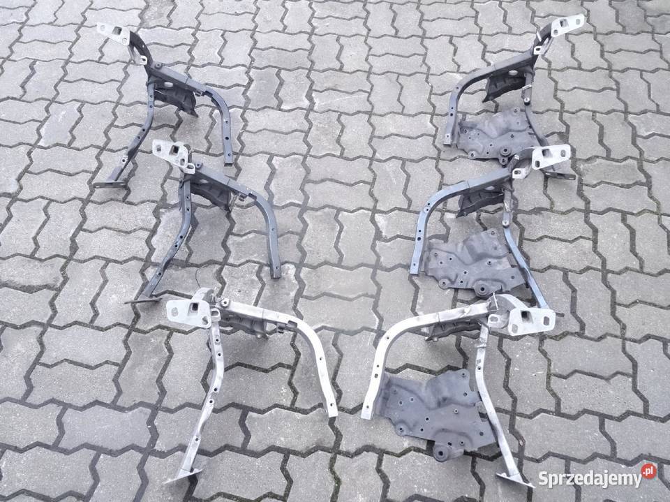 AUDI A8 D3 MOCOWANIE BLOTNIKA PAJAK PRZOD LP Przemęt sprzedam