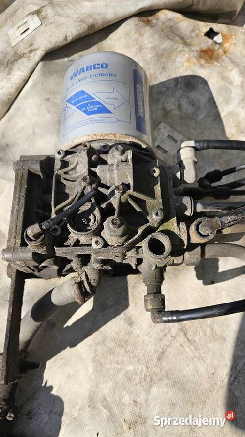 APM RENAULT VOLVO Nisko