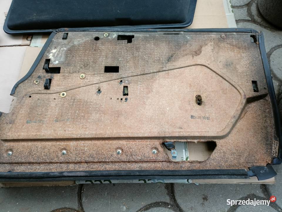 Mercedes 124 W124 boczki drzwiowe karo komplet