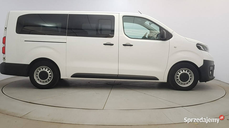 Toyota ProAce Kombi 20 D4D Long Z Polskiego wielofunkcyjna kierownica