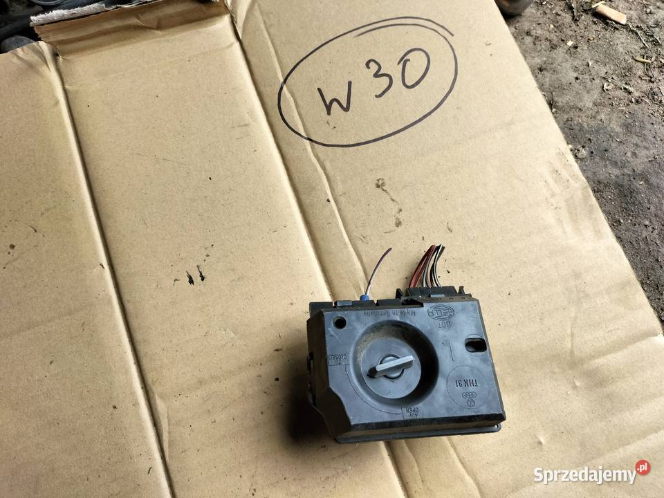 AUDI 80B4 80B4 SEDAN GNIAZDO OPRAWKA WTYCZKA lubelskie Kamień-Kolonia